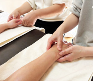 締め切り迫る★ハンドケアセラピスト認定講座12/18